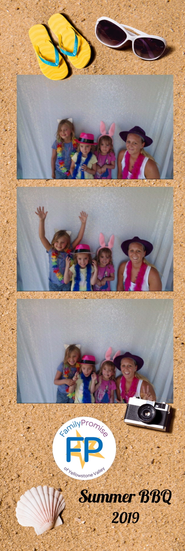 Family BBQ | View more photos from the event at gallery.photoboothbillings.com/u/PhotoBoothBillings/Family-BBQ